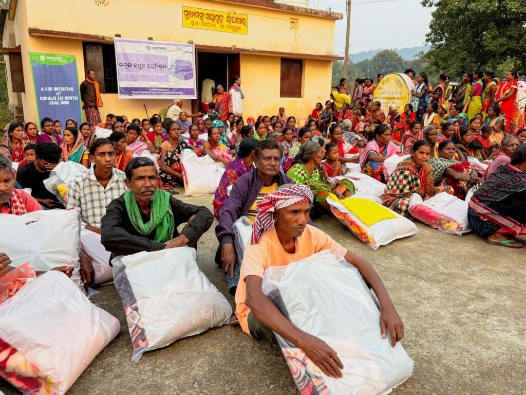 वेदान्ता एल्युमिनियम ने सुंदरगढ़ और झारसुगुड़ा में विंटर प्रिपेयर्डनेस ड्राइव आयोजित किया Initiative reaches out to more than 3,000 elderly persons, pregnant and lactating women, SHG members, women-led households and persons with disabilities.
